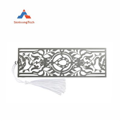 Bookmark logam persegi panjang terukir